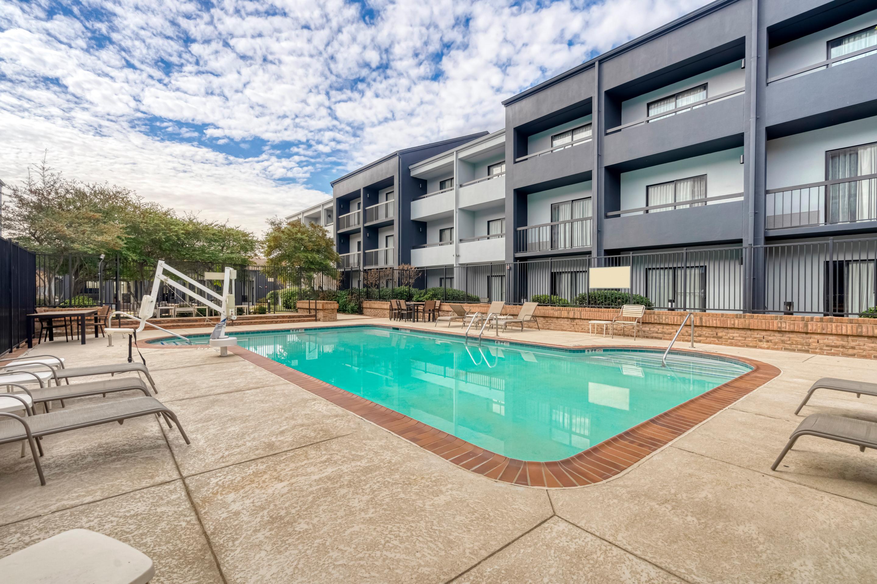 Country Inn & Suites By Radisson, Dallas-Love Field Extérieur photo
